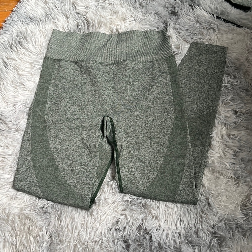 Pink Victoria Secret Workout Leghings